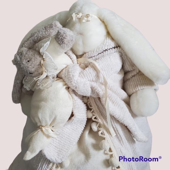 HALLMARK Bunnies By the Bay Vintage 1993 Limited edition #12 Bunny with baby - Picture 2 of 8